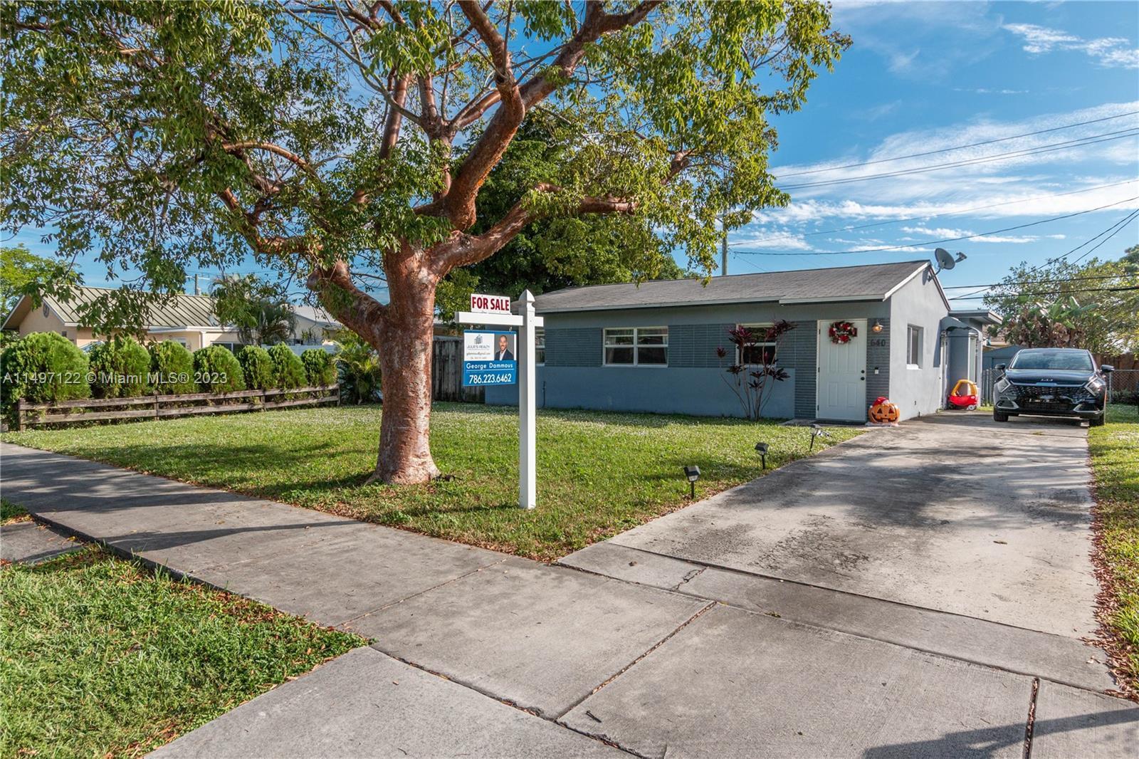 Photo of 640 NE 56th Ct in Oakland Park, FL
