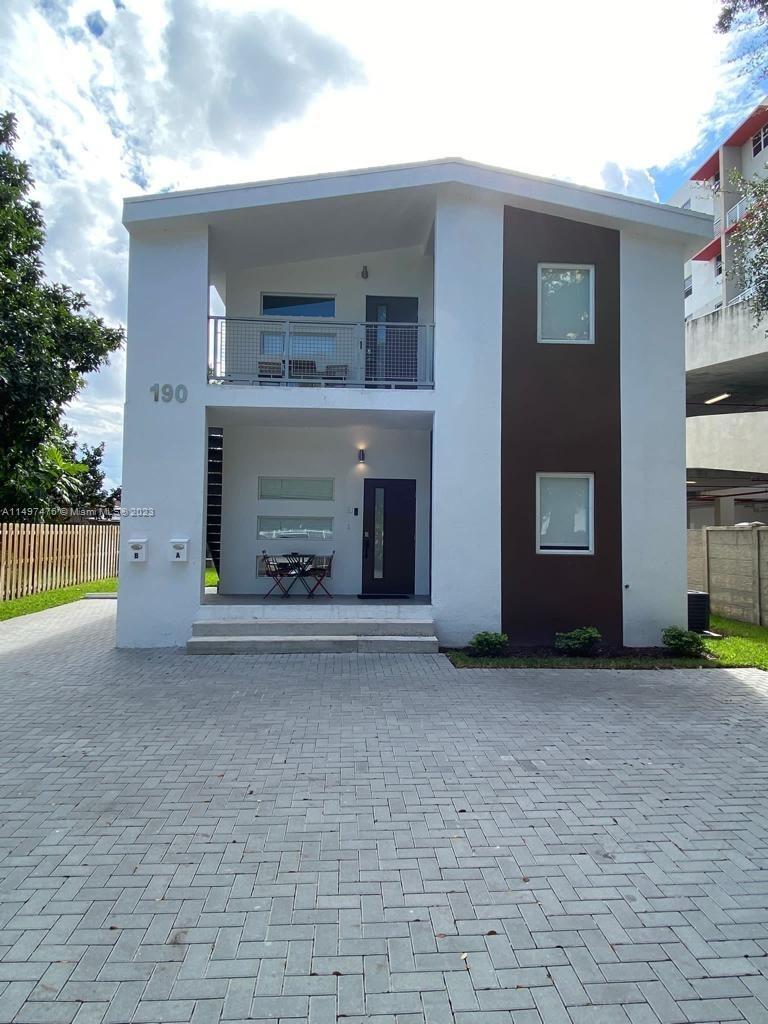 Photo of 190 NW 57th St in Miami, FL