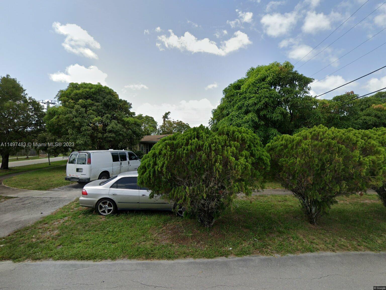 Photo of 4900 NW 14th St in Lauderhill, FL
