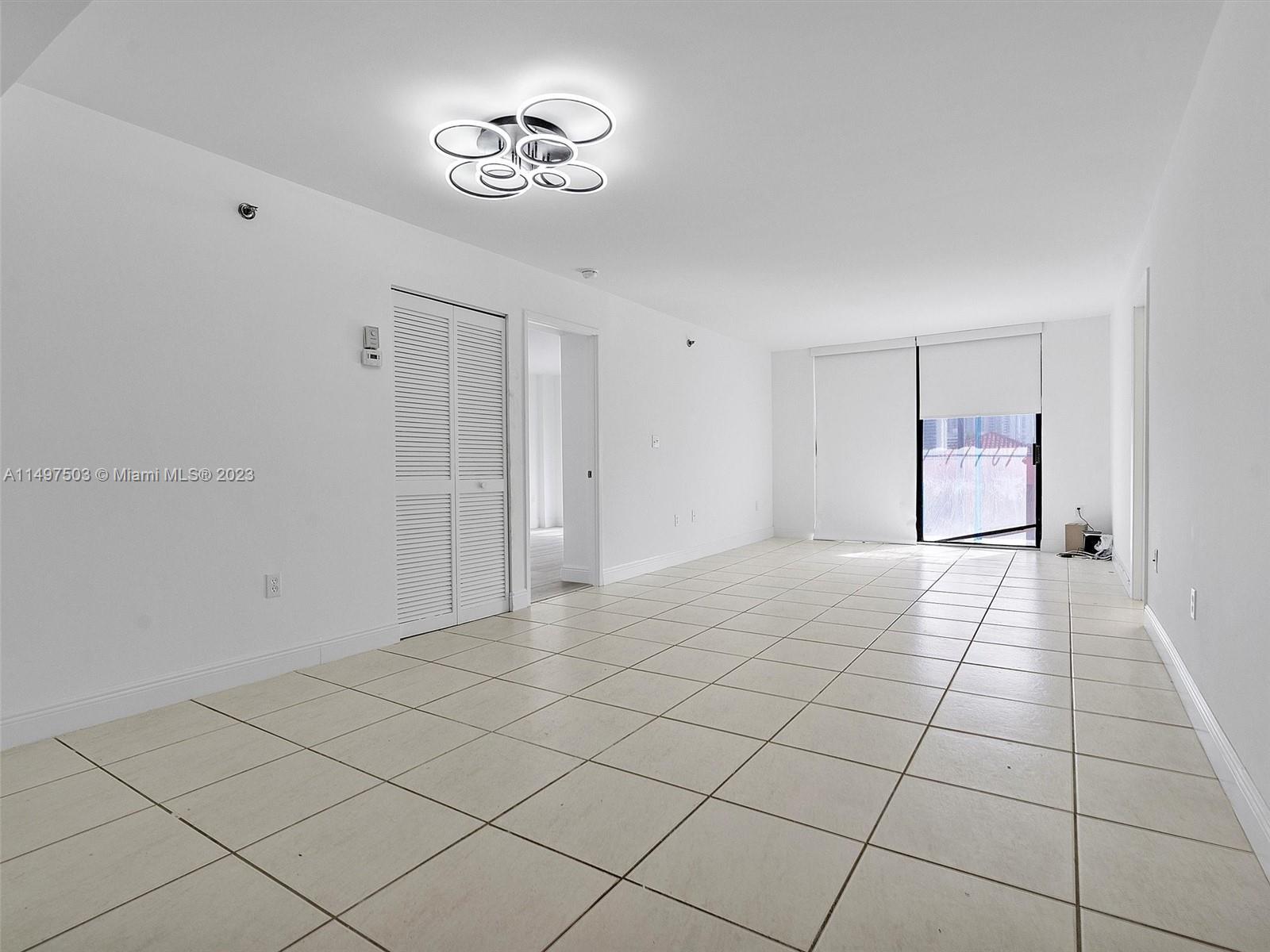Photo of 210 174th St #403 in Sunny Isles Beach, FL