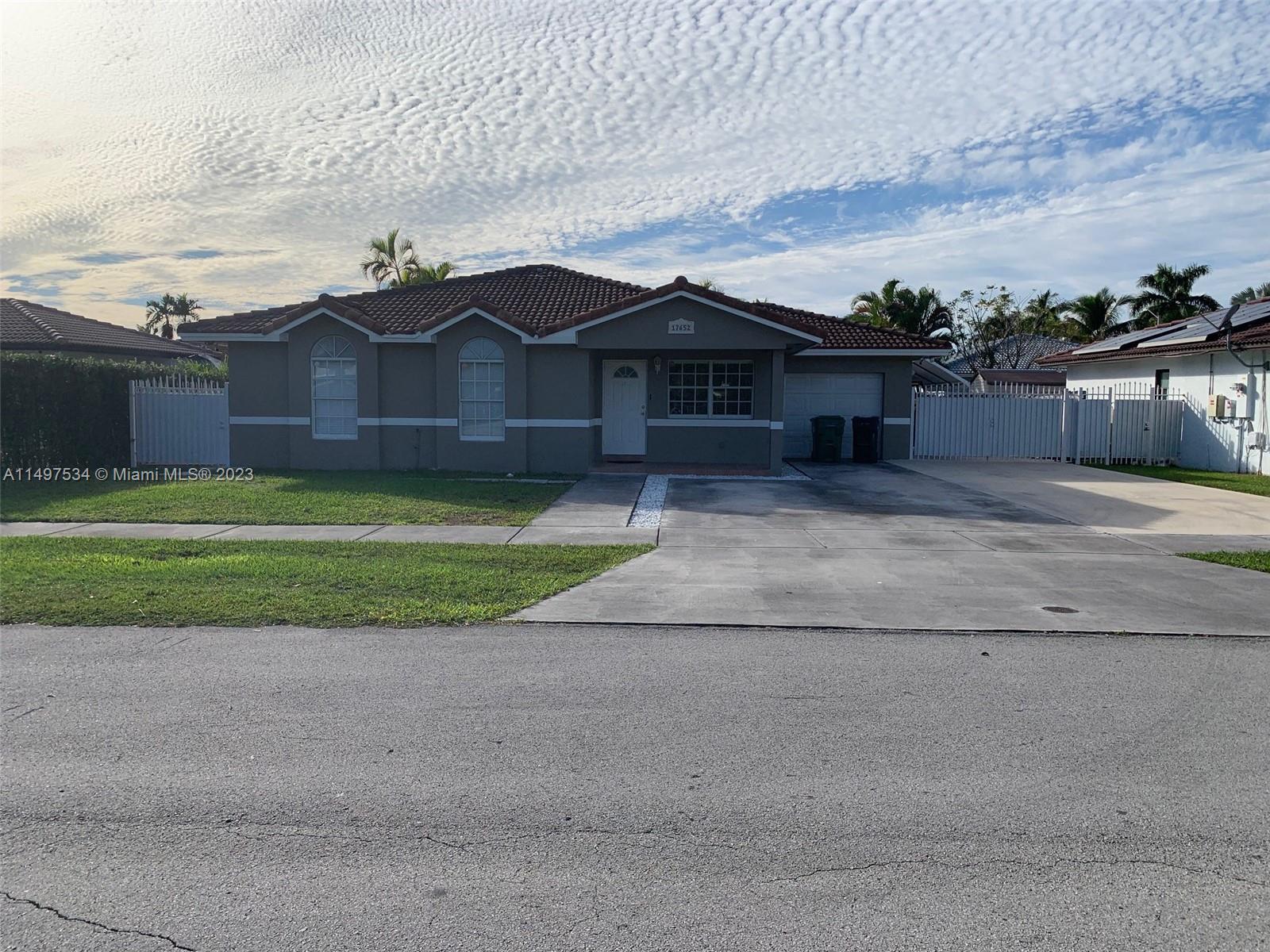 Photo of 17652 SW 113th Ct in Miami, FL
