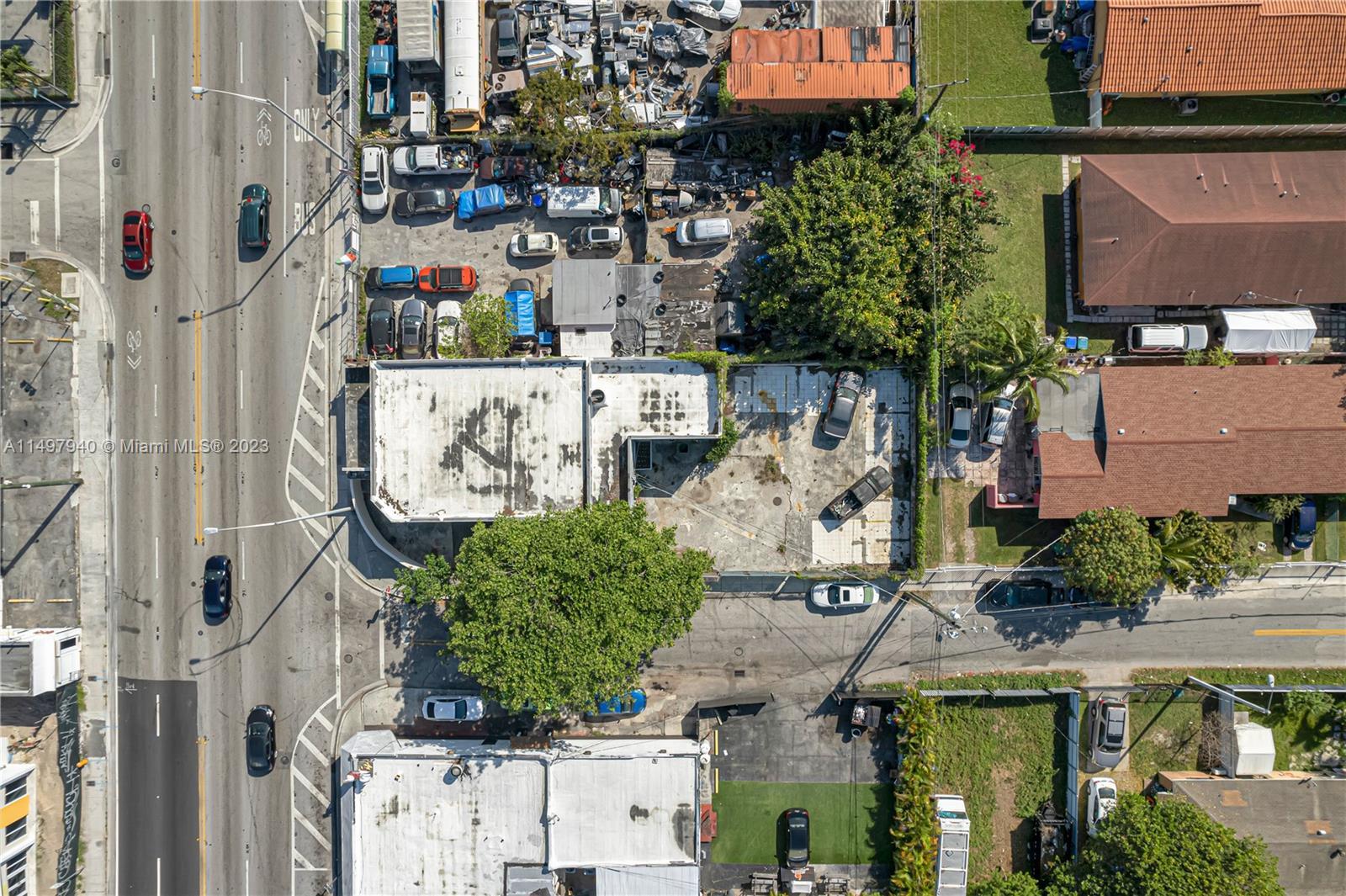 Photo of 2090 NW 36th St in Miami, FL