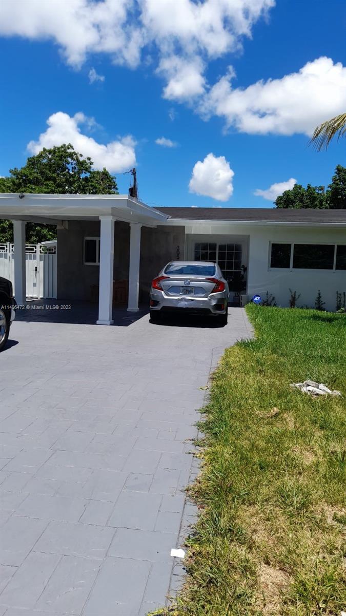 Photo of 305 NW 122nd St in North Miami, FL