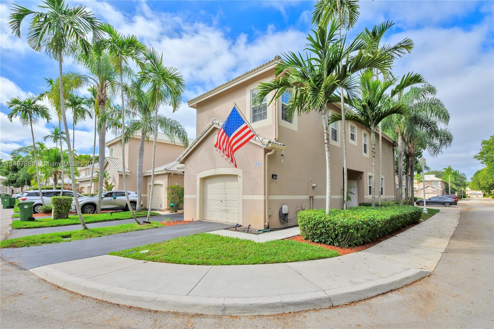 Photo of 1895 Madeira Dr #1895 in Weston, FL