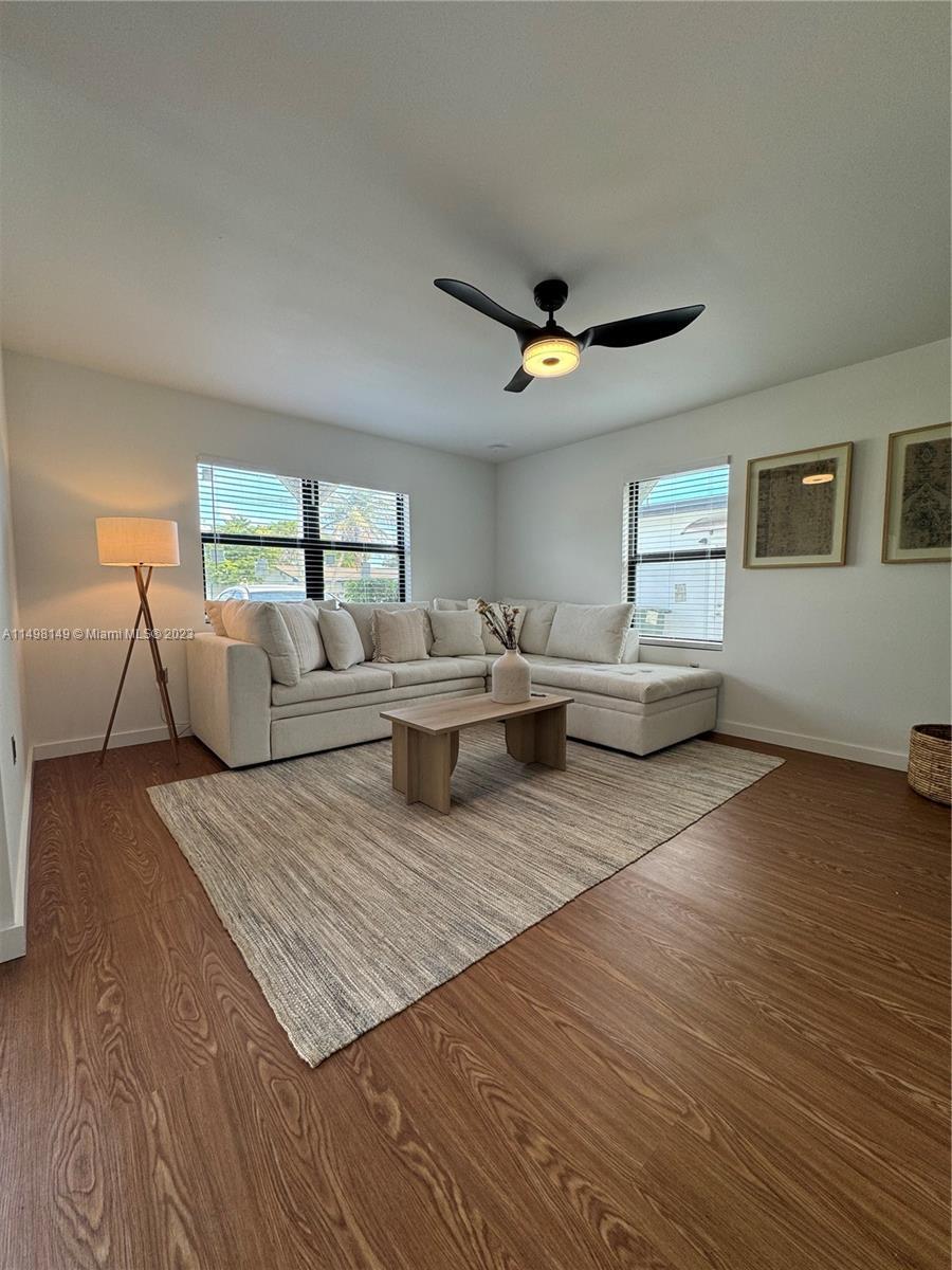 Photo of 629 NW 6th Ct in Hallandale Beach, FL