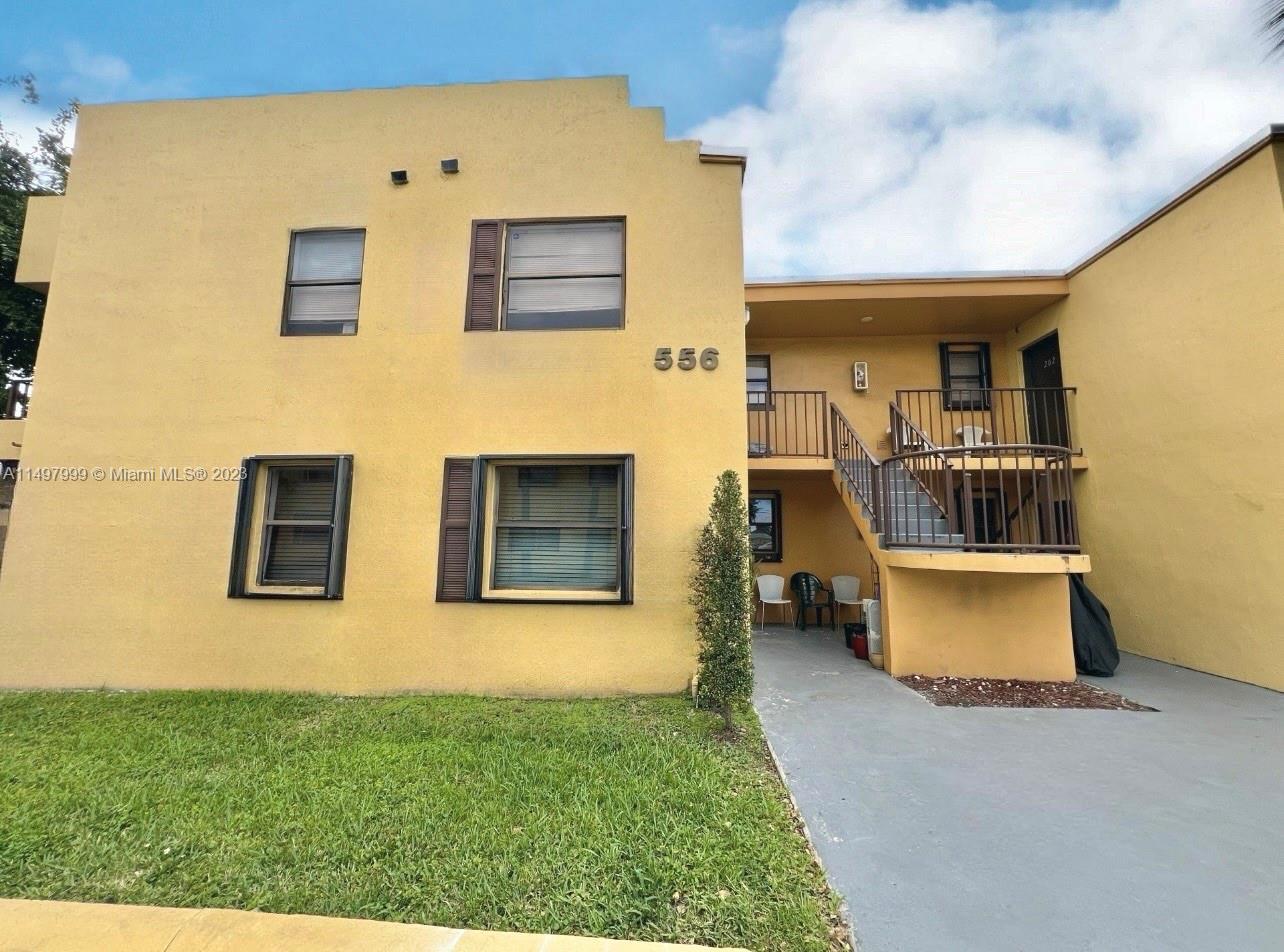 Photo of 556 NW 114th Ave #201 in Sweetwater, FL