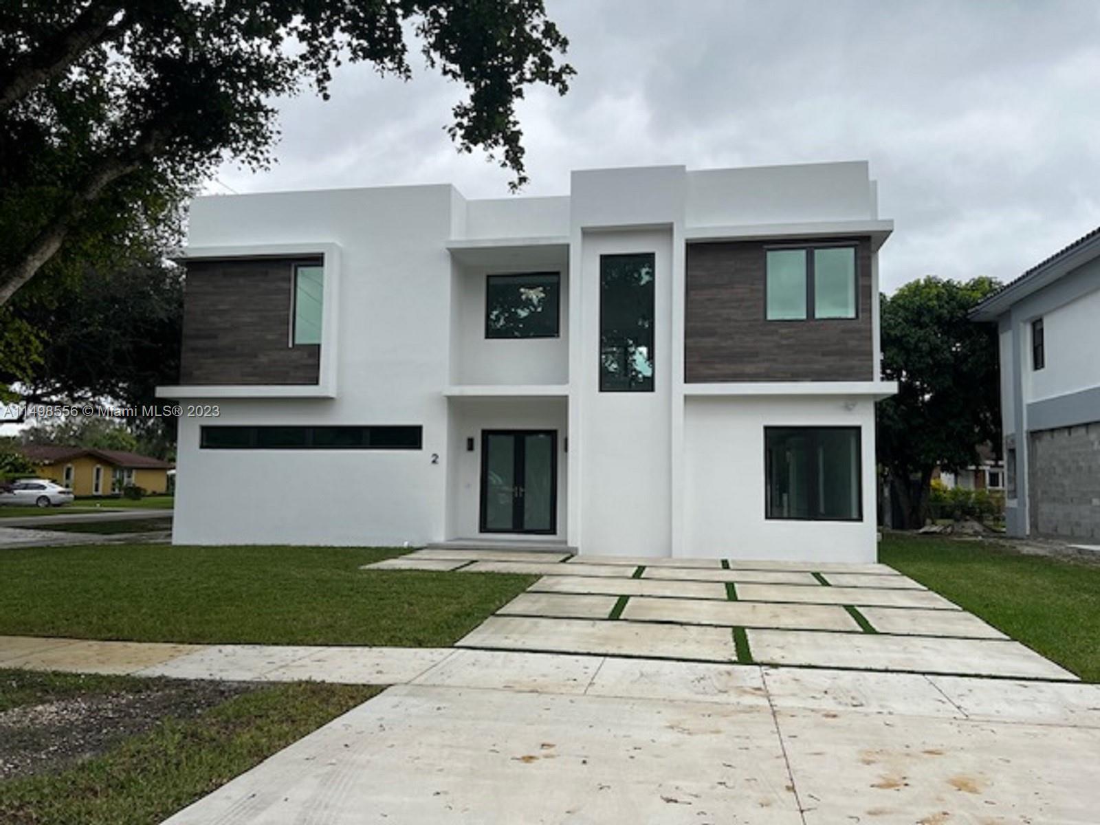 Photo of 2 Hough Dr in Miami Springs, FL