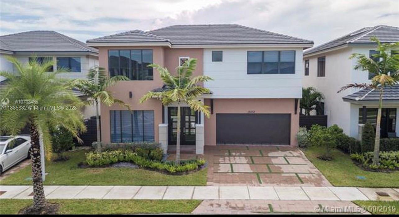 Photo of 15533 NW 88th Ave in Miami Lakes, FL