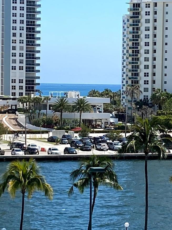 Photo of 1000 Parkview Dr #622 in Hallandale Beach, FL