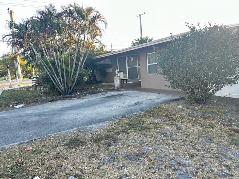 Photo of 100 NW 72nd Ave in Pembroke Pines, FL