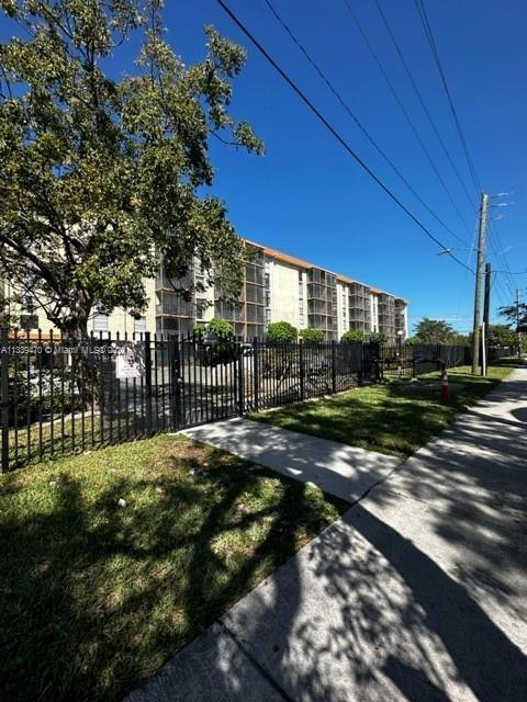 Photo of 16851 NE 23rd Ave #C418 in North Miami Beach, FL