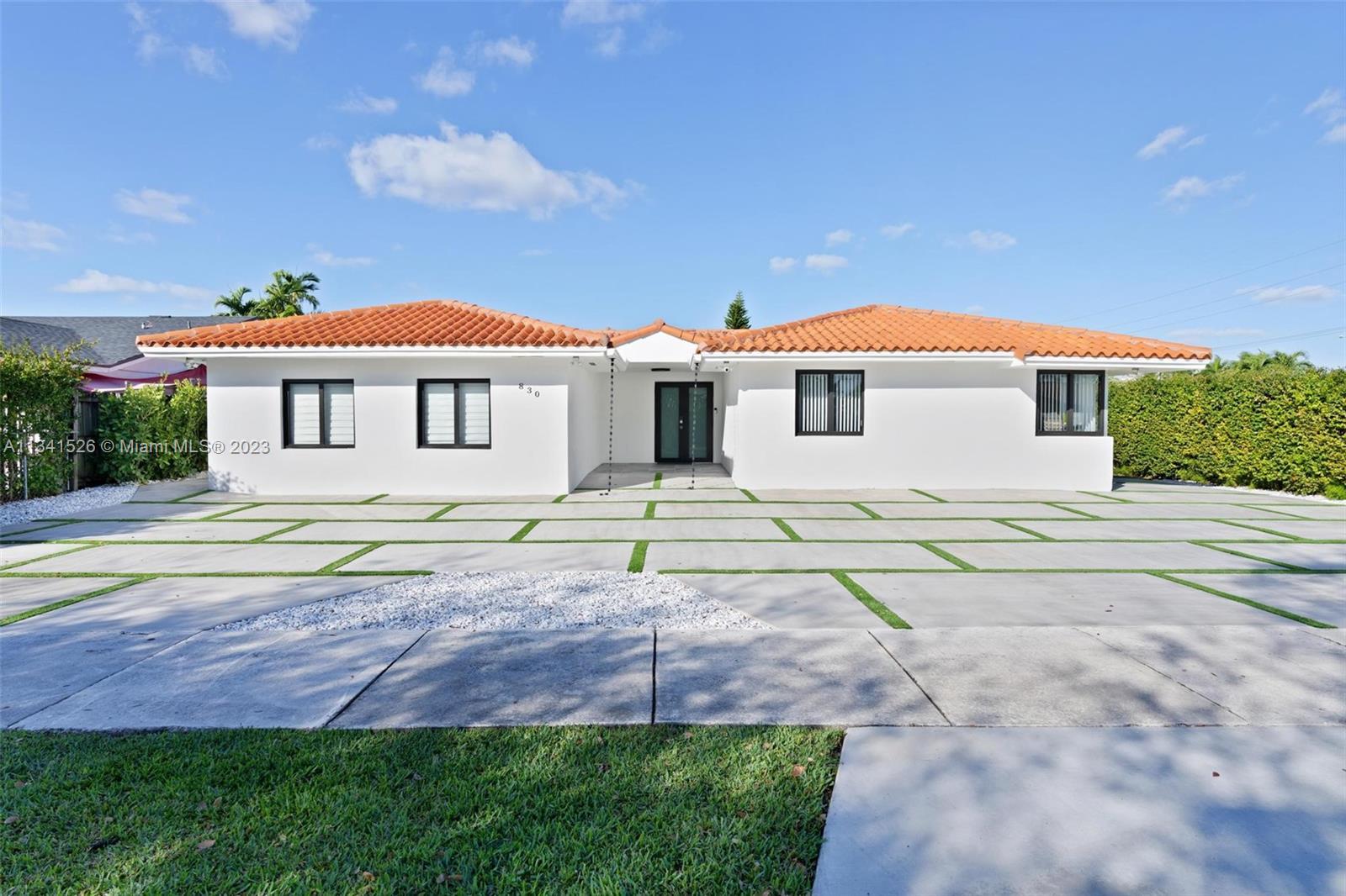 Photo of 830 SW 103rd Ct in Miami, FL