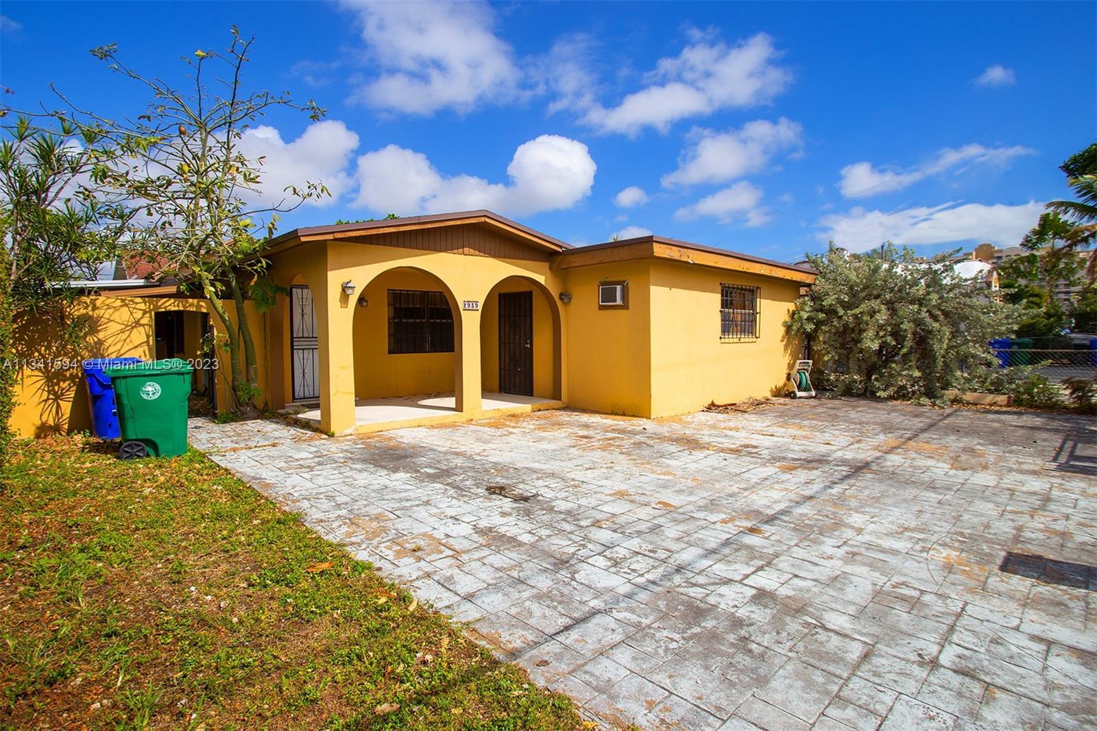 Photo of 2937 SW 24th Ter in Miami, FL