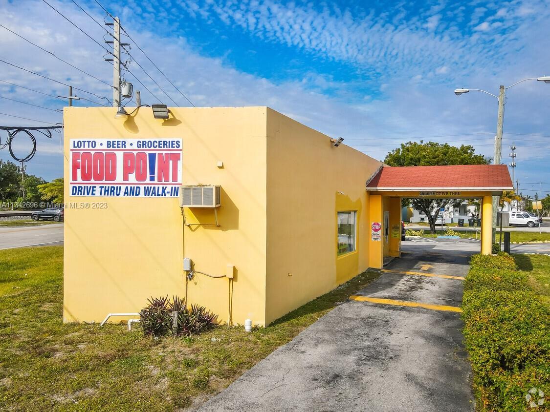 Great Opportunity to buy a profitable business Convenience Store with a Drive-Thru, Key Money for th
