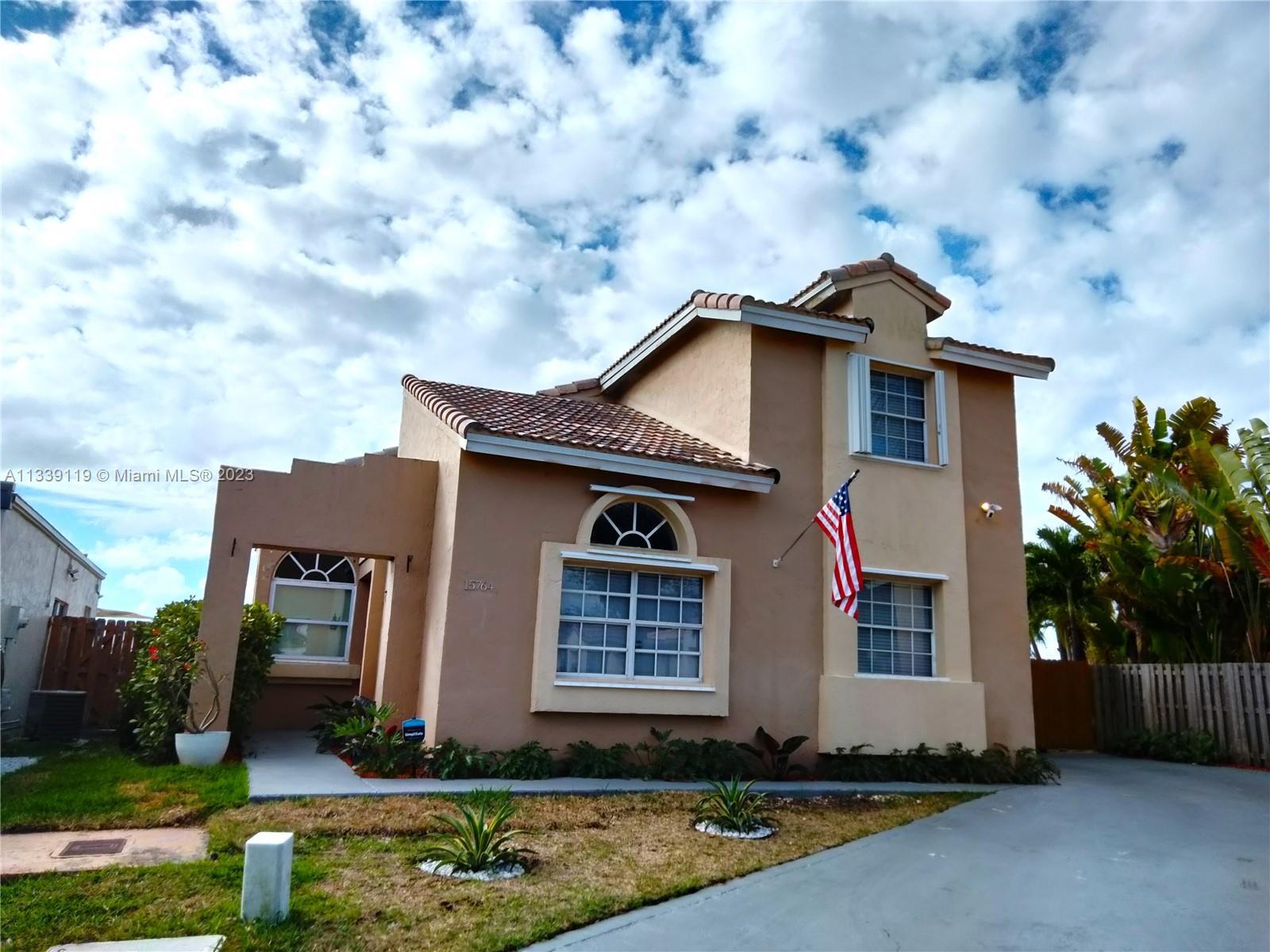 Photo of 15764 SW 112th Ln in Miami, FL