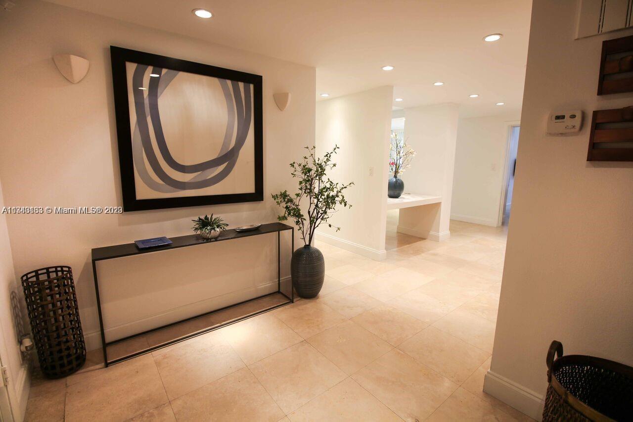 Photo of 121 Crandon Blvd #259 in Key Biscayne, FL