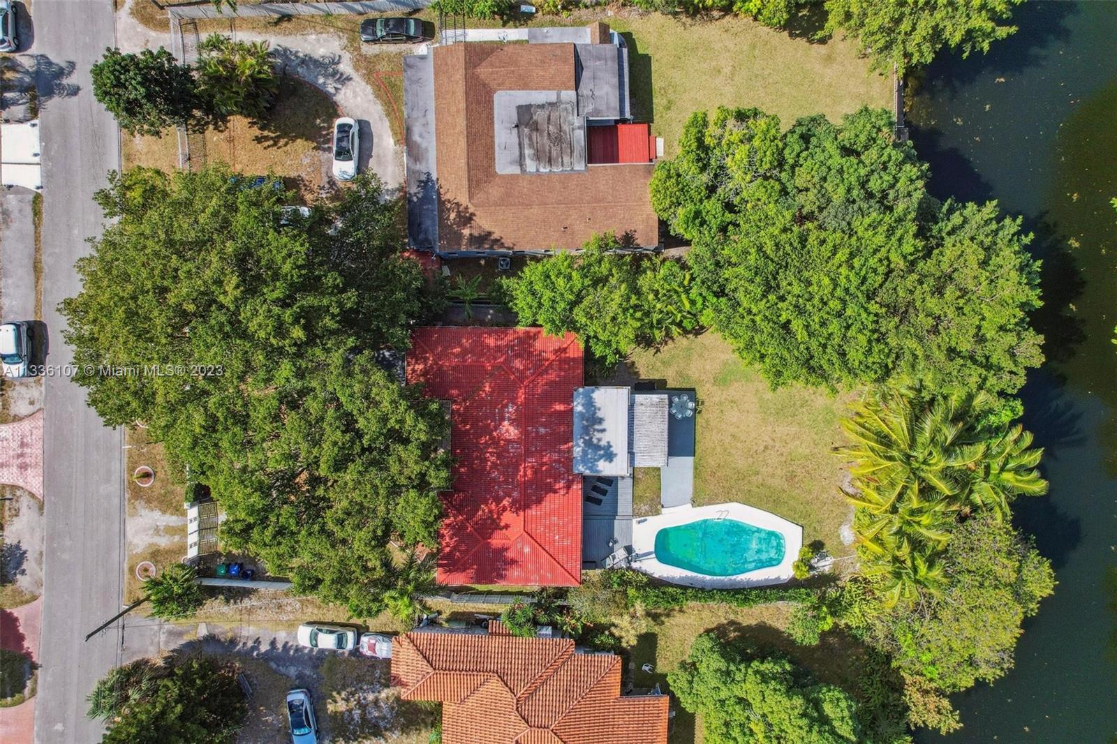 Photo of 293 S Biscayne River Dr in Miami, FL