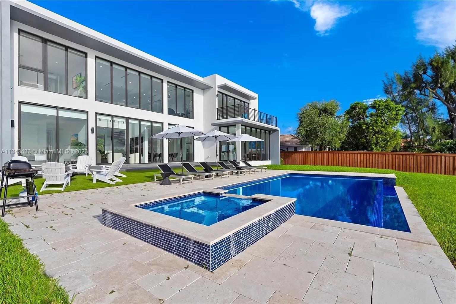 Photo of 5420 SW 72nd Ave in Miami, FL
