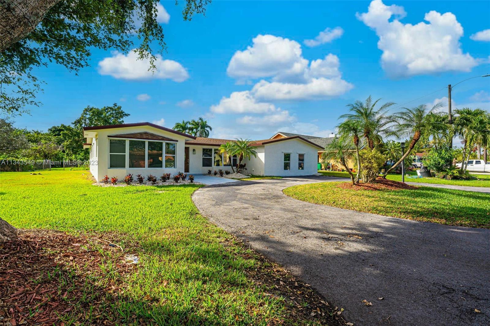 Photo of 4771 SW 72nd Ave in Davie, FL