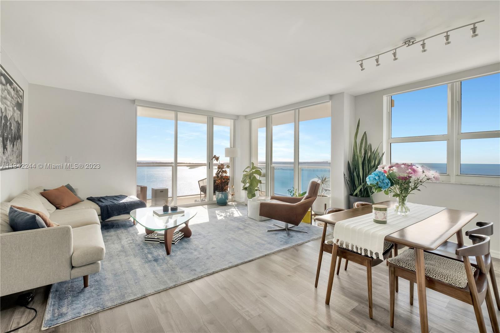 Photo of 1155 Brickell Bay Dr #3011 in Miami, FL