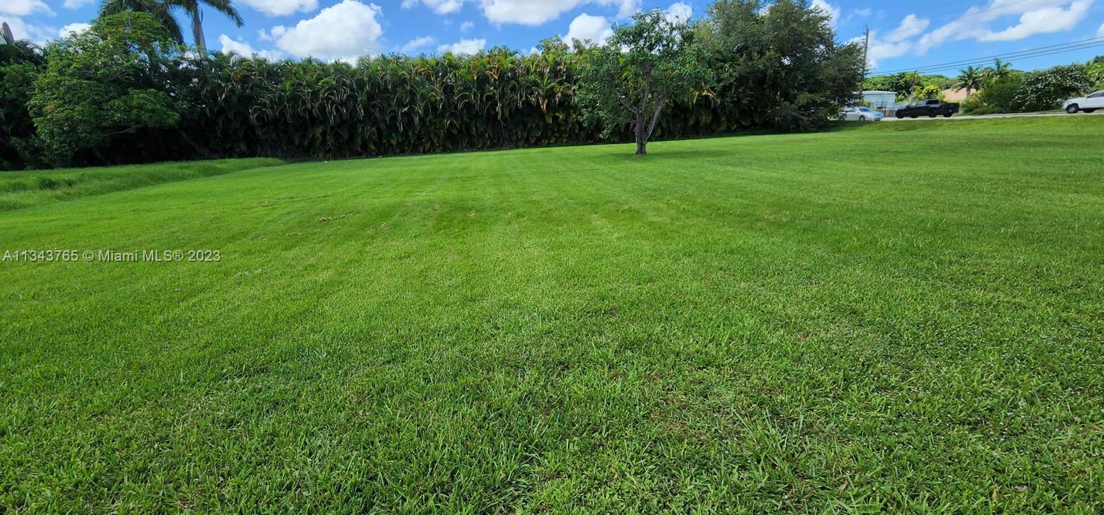 Photo of 6411 SW 56th St in Davie, FL