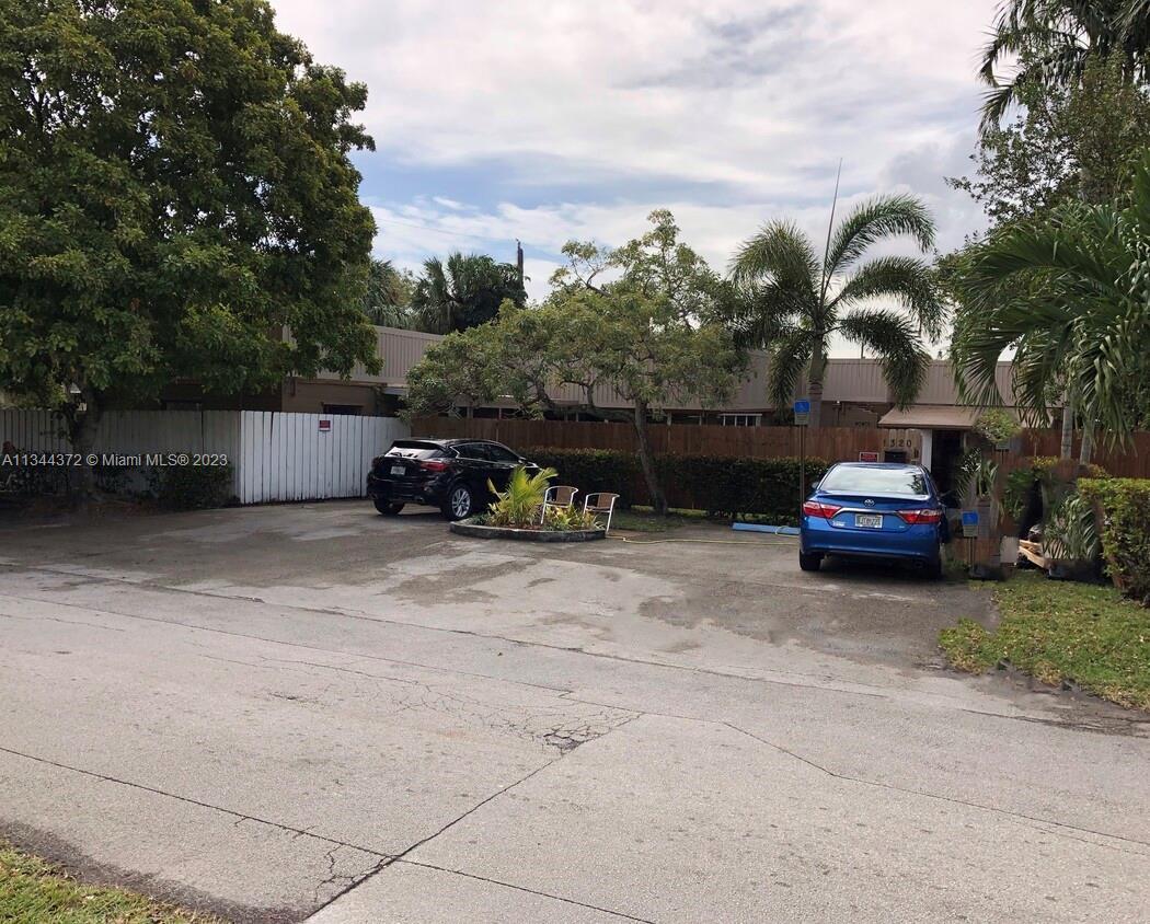Photo of 1320 SW 26th St in Fort Lauderdale, FL