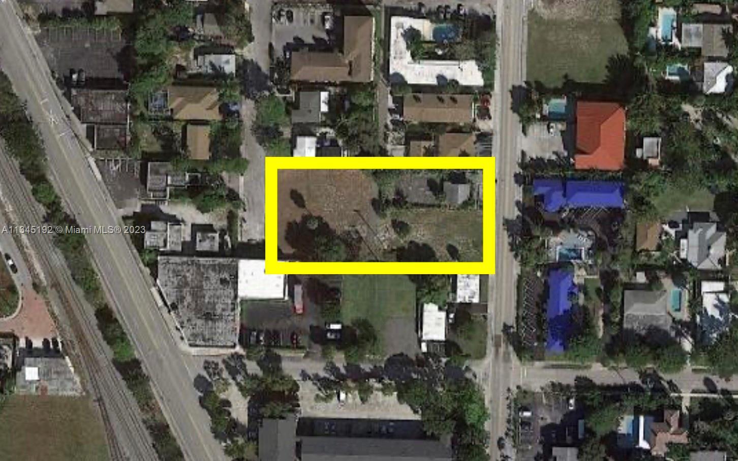INCREDIBLE Opportunity to purchase 3 connected parcels totaling over 3/4 acre in PRIME Lake Worth Be