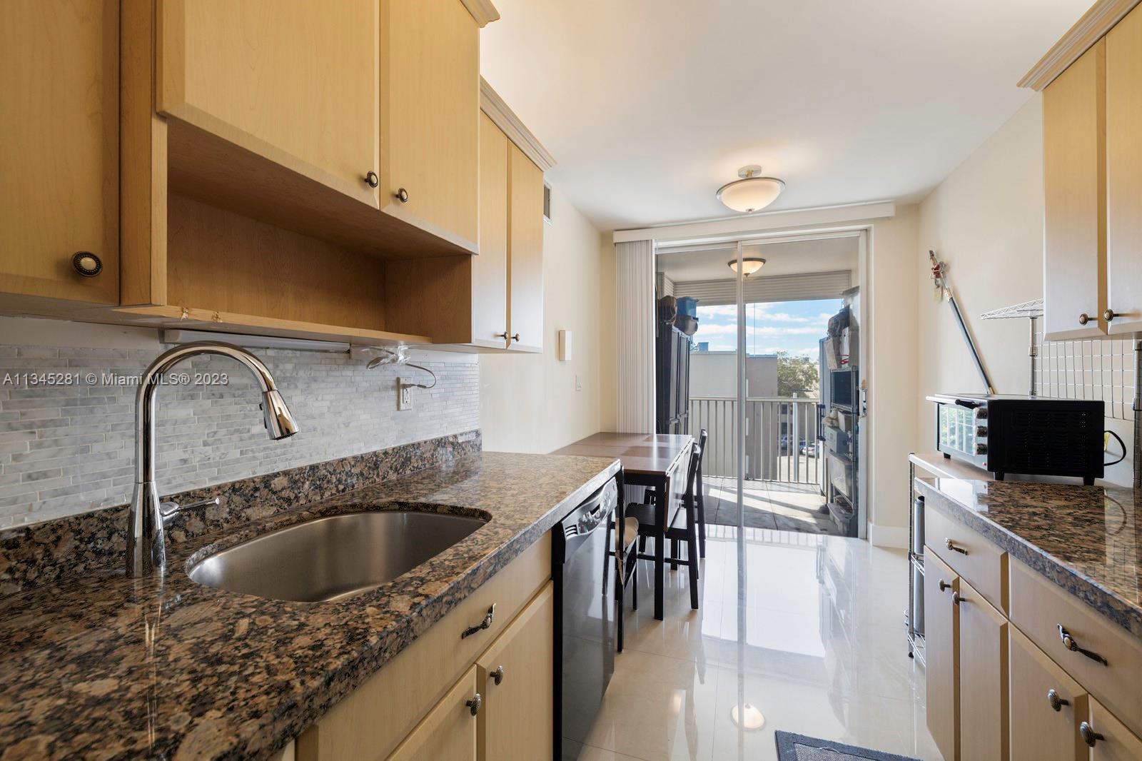 Photo of 1690 NE 191st St #413-1 in Miami, FL
