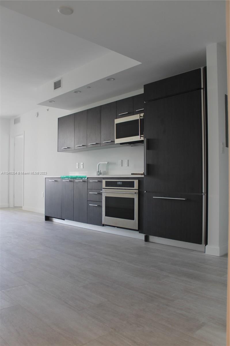 Photo of 45 SW 9th St #2009 in Miami, FL