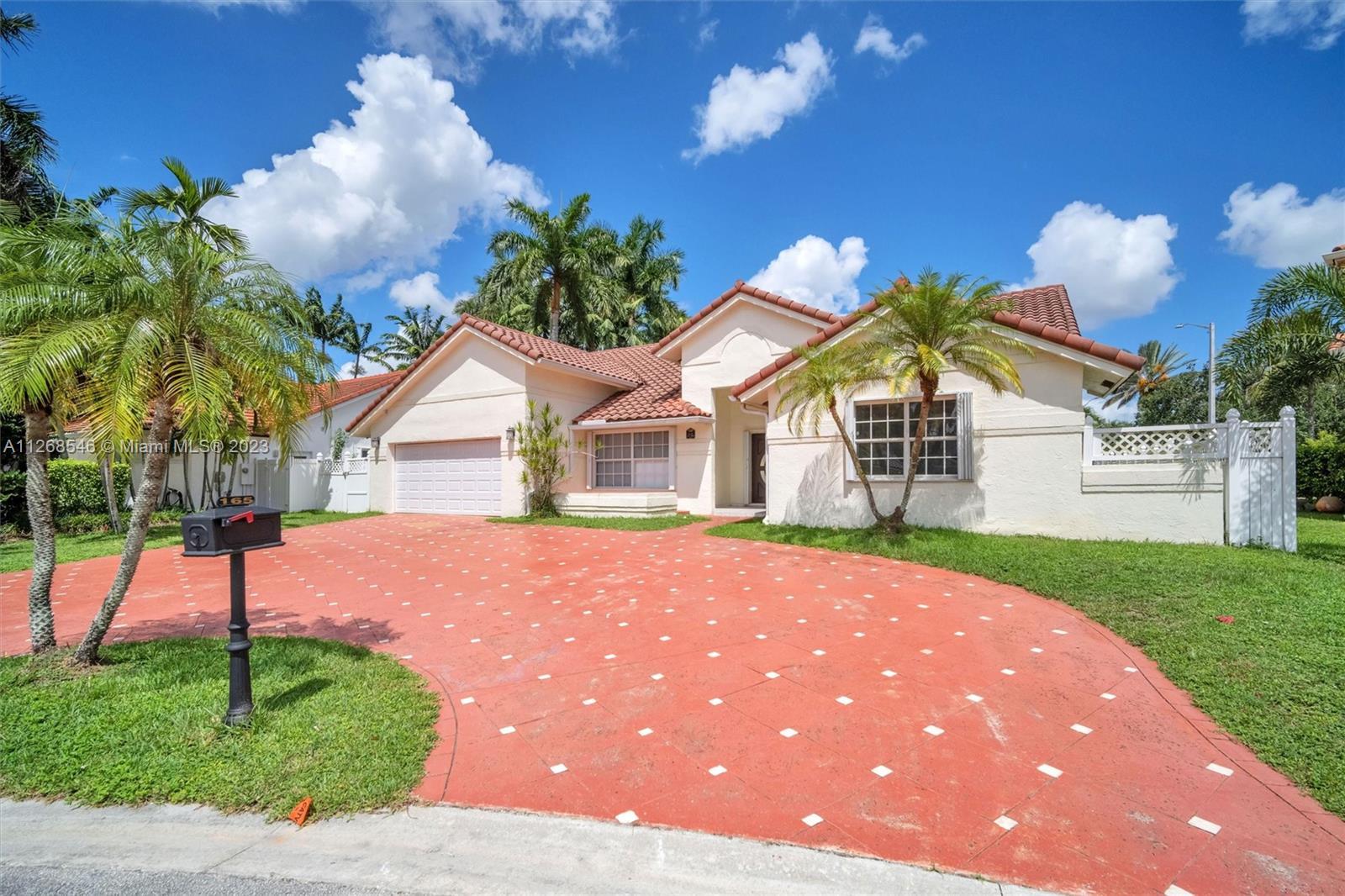 Photo of 165 NW 164th Ave in Pembroke Pines, FL