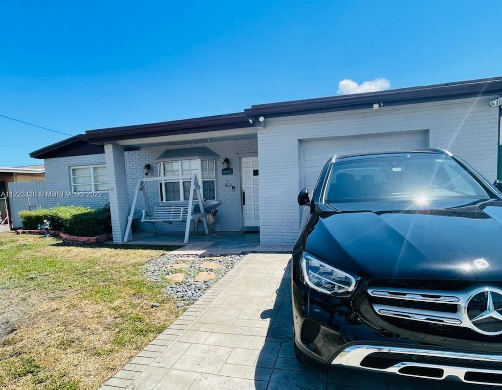 Photo of 6510 Park St in Hollywood, FL