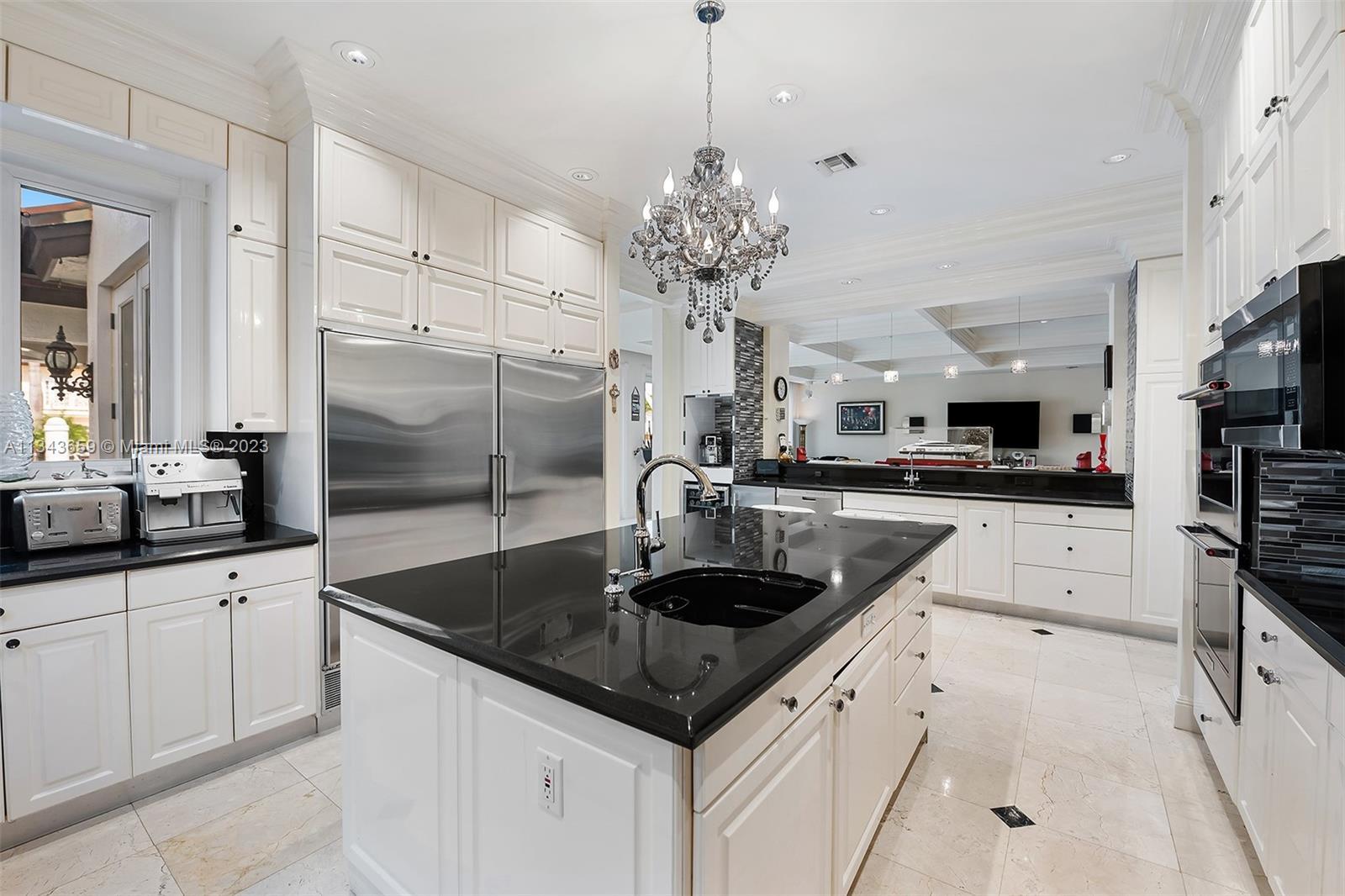 Photo of 625 SE Poinciana Dr in Fort Lauderdale, FL
