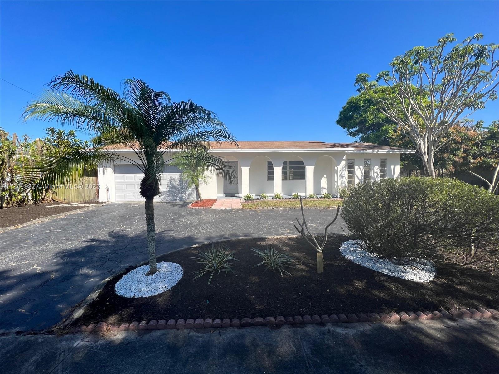 Photo of 5281 Sw 7th in Plantation, FL