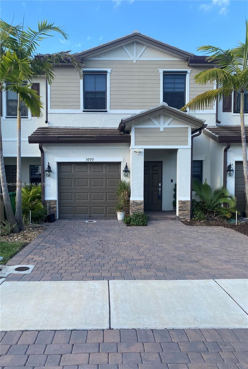 Photo of 5999 W Paso Fino Pl in Davie, FL