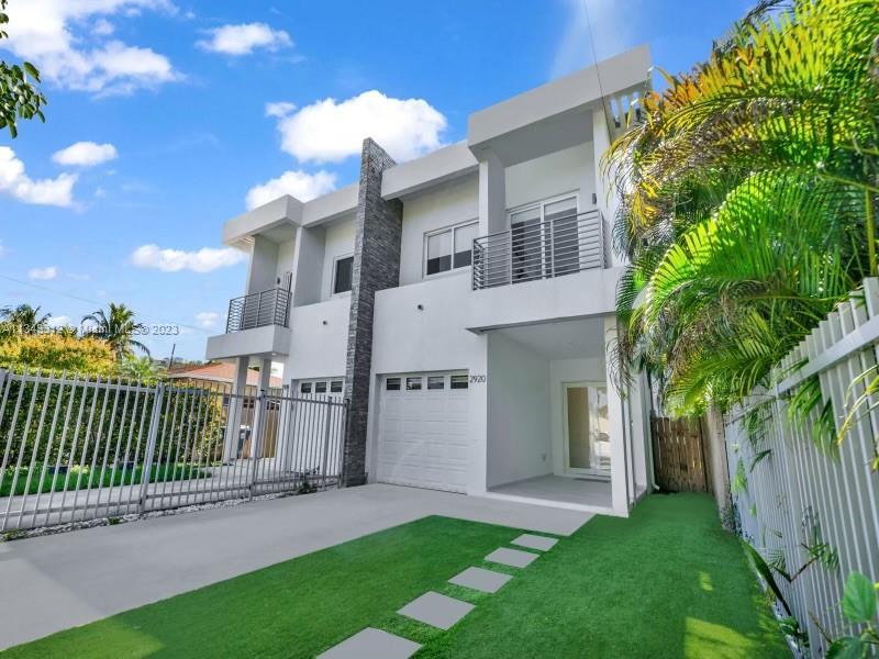 Photo of 2920 SW 25th Ter #2920 in Miami, FL