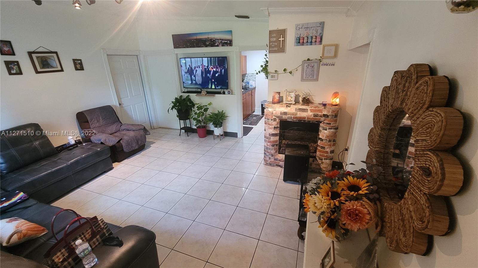 Photo of 550 NW 136th St in North Miami, FL