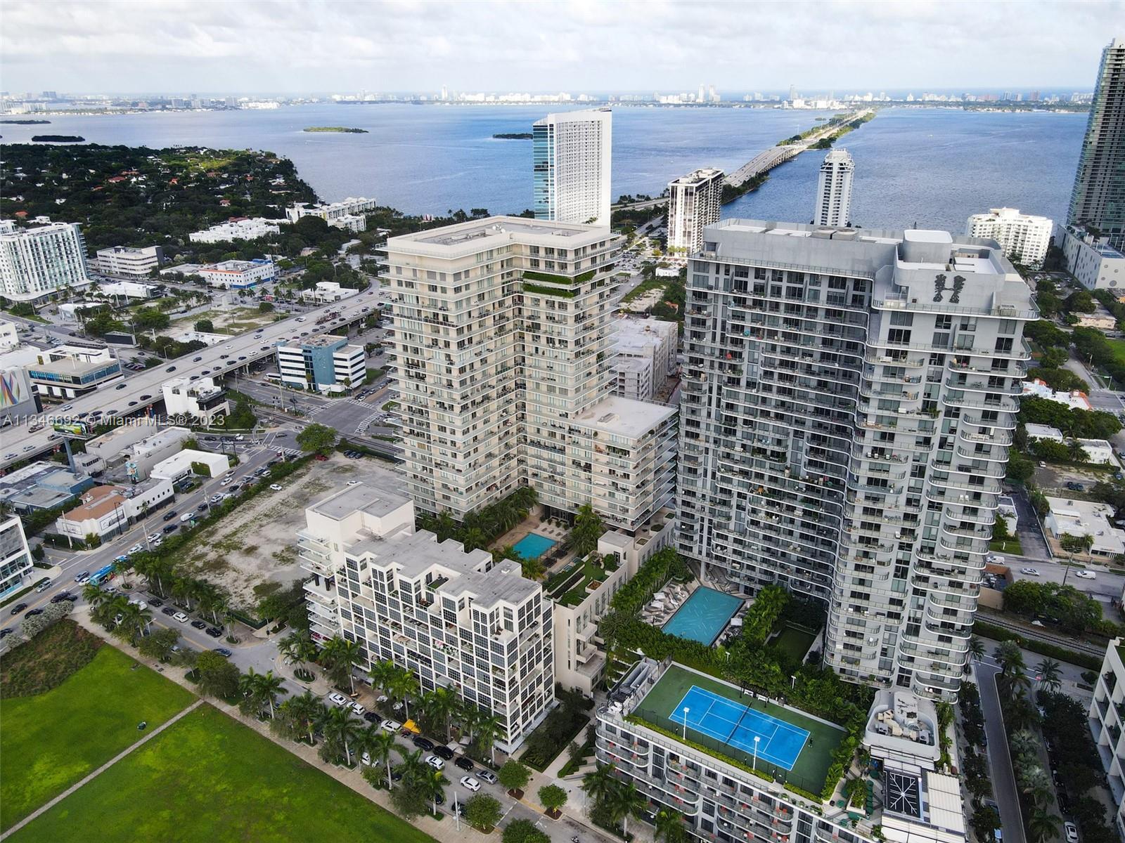 Photo of 121 NE 34th St #2806 in Miami, FL