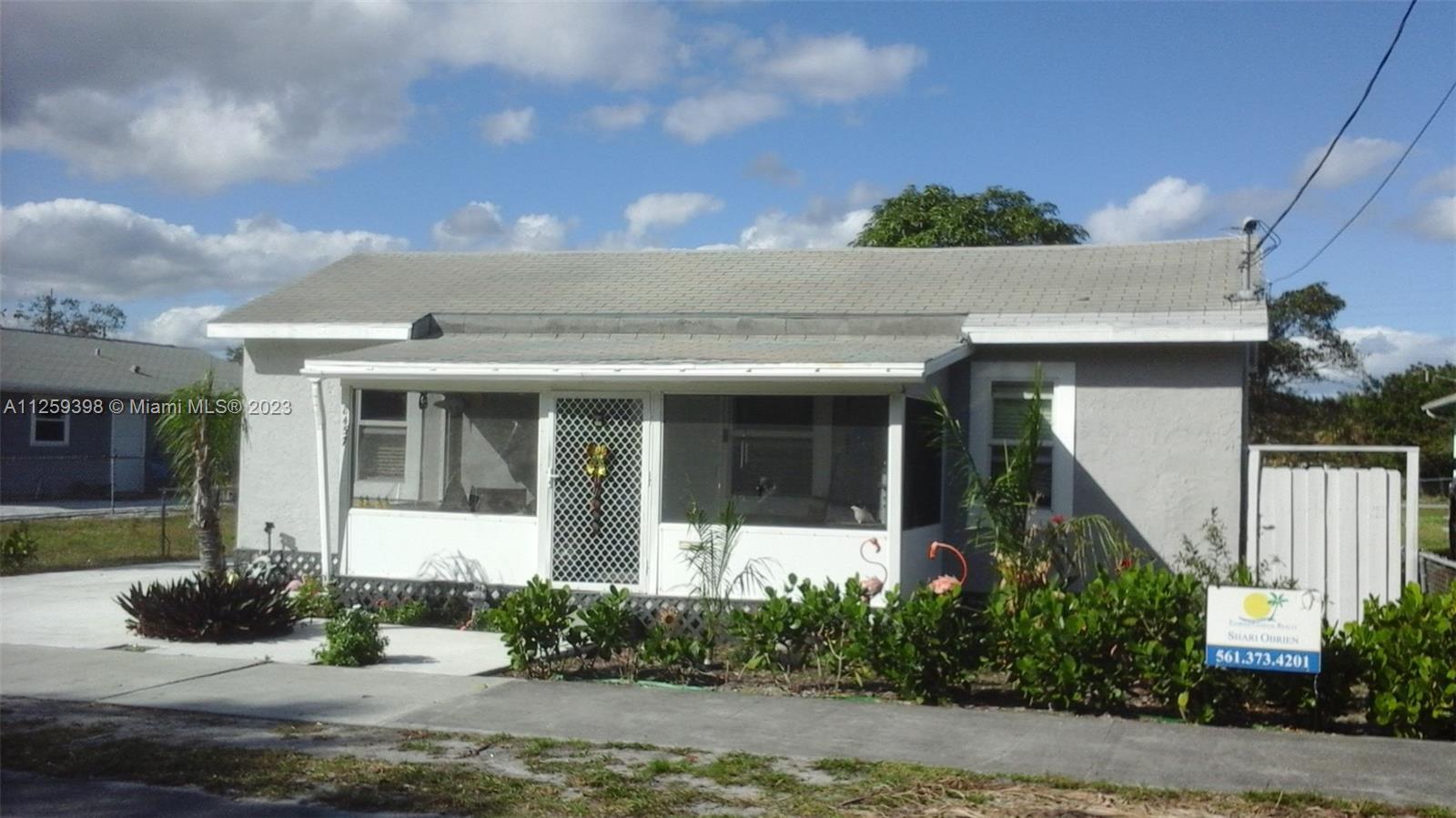 Photo of 8457 SE Begonia Wy in Hobe Sound, FL