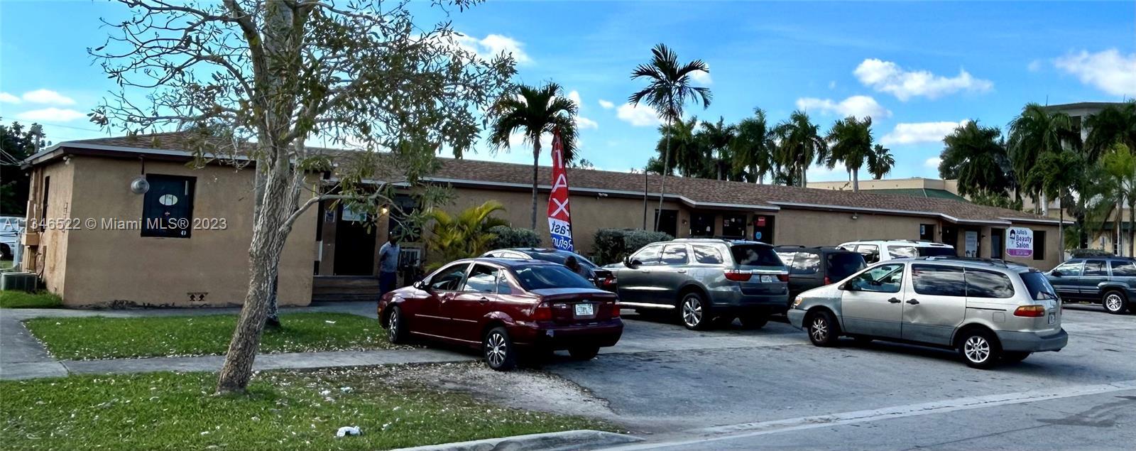 Photo of 401 W Palm Dr in Florida City, FL