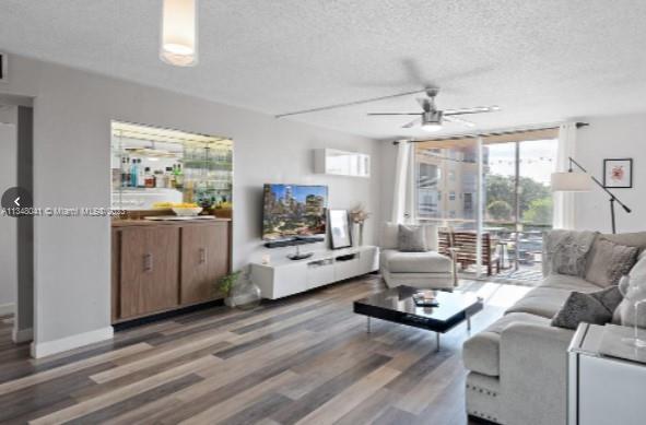 Photo of 410 NW 68th Ave #318 in Plantation, FL