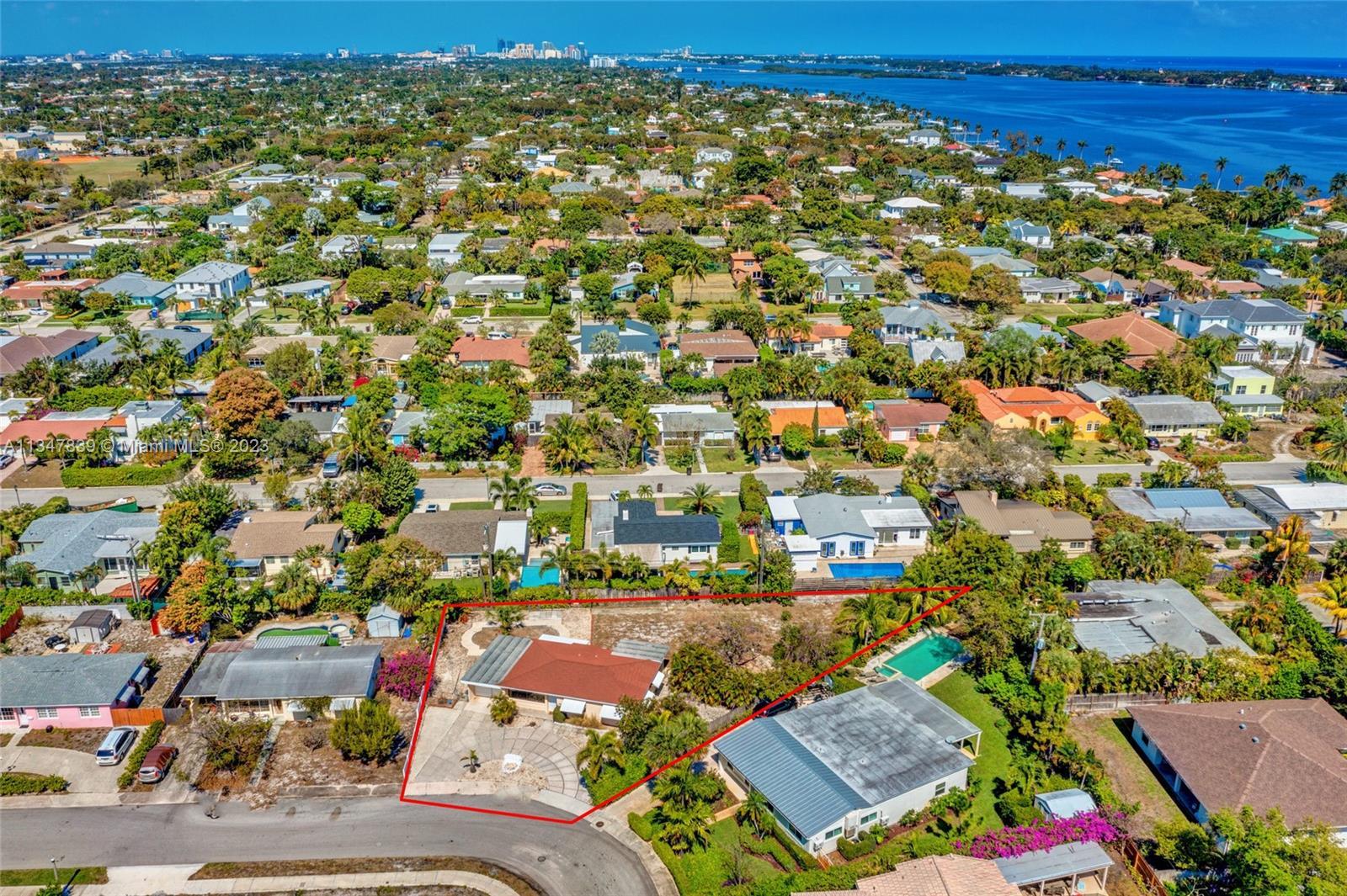 Photo of 203 Gregory Pl in West Palm Beach, FL