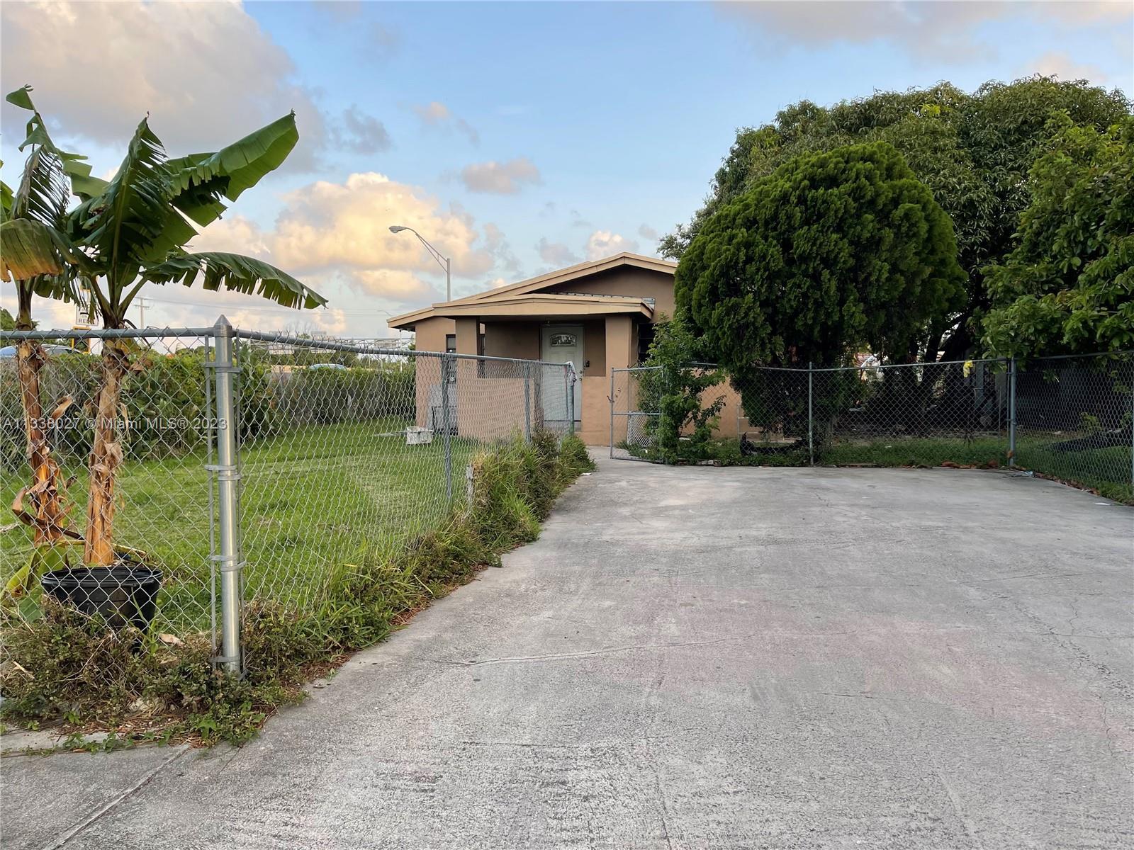 Photo of 688 NW 101st St in Miami, FL