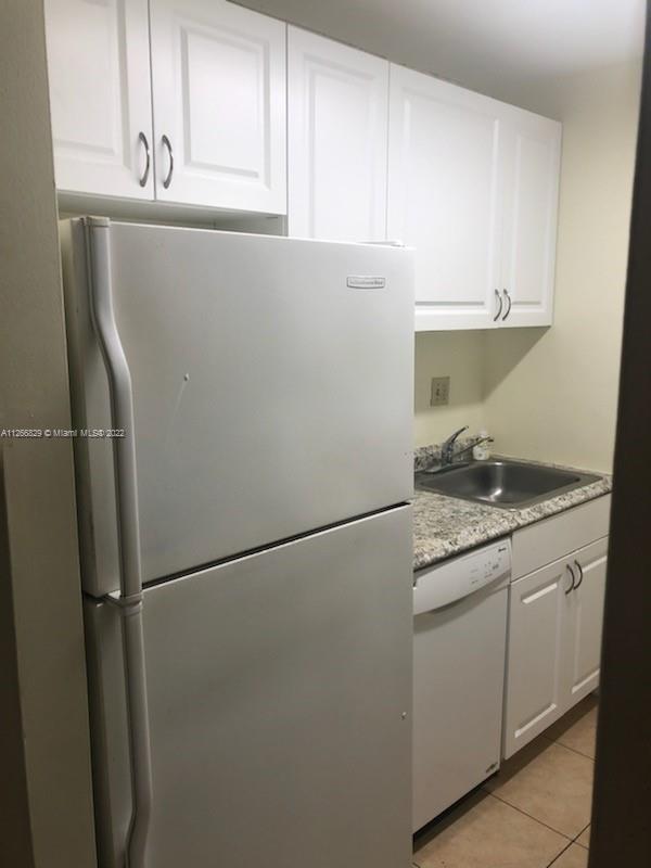 Photo of 5915 Washington St #112 in Hollywood, FL