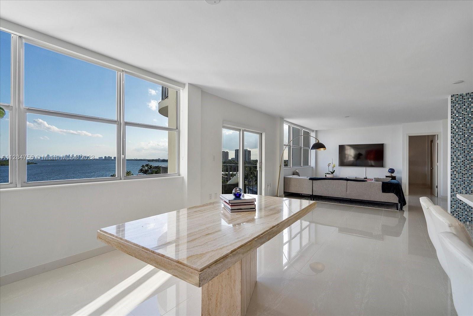 Photo of 11930 N Bayshore Dr #707 in North Miami, FL