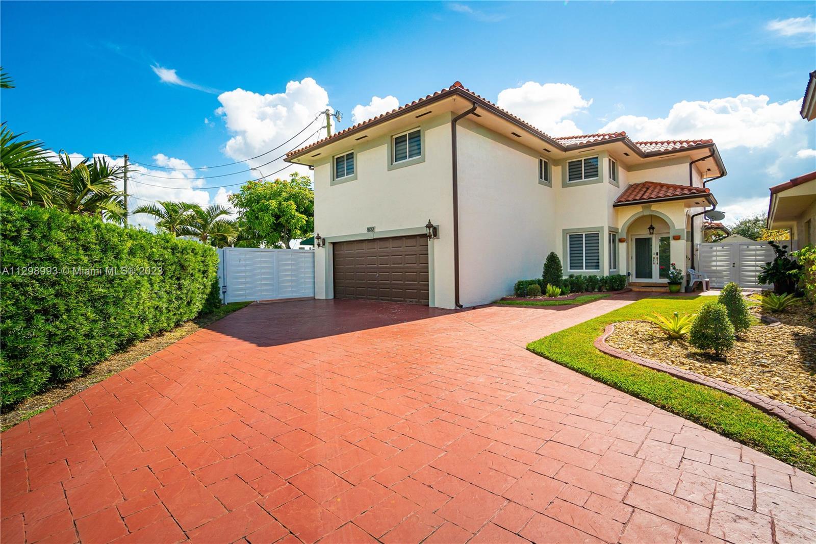 Photo of 8722 NW 141st Ter in Miami Lakes, FL