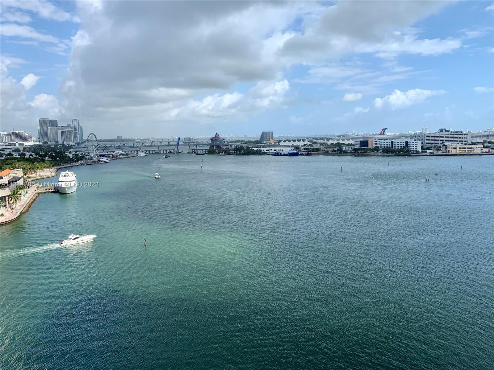 Photo of 888 Brickell Key Dr #1612 in Miami, FL