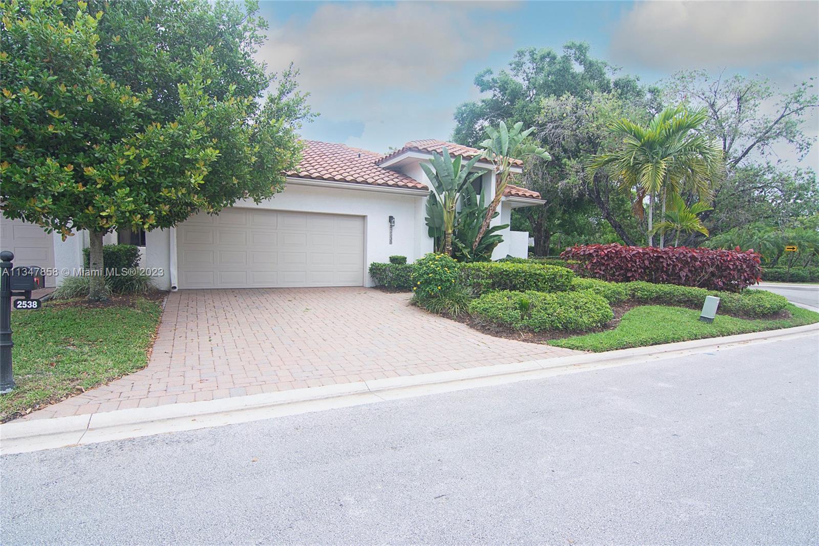 Photo of 2538 Windsor Way Ct in Wellington, FL