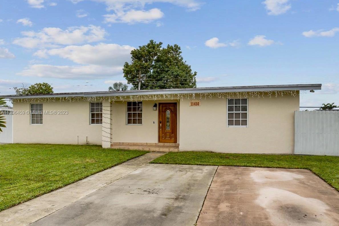 Photo of 11450 SW 42nd Ter in Miami, FL