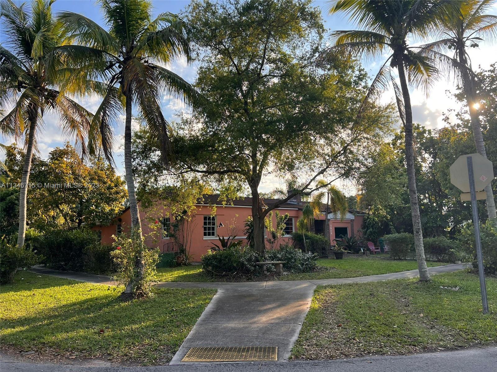 Photo of 5808 SW 31st St in Miami, FL