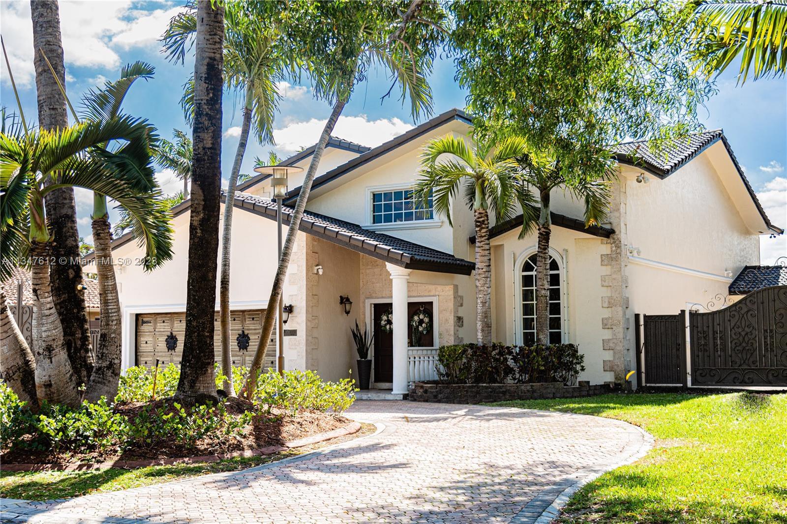 Photo of 10298 NW 130th St in Hialeah Gardens, FL